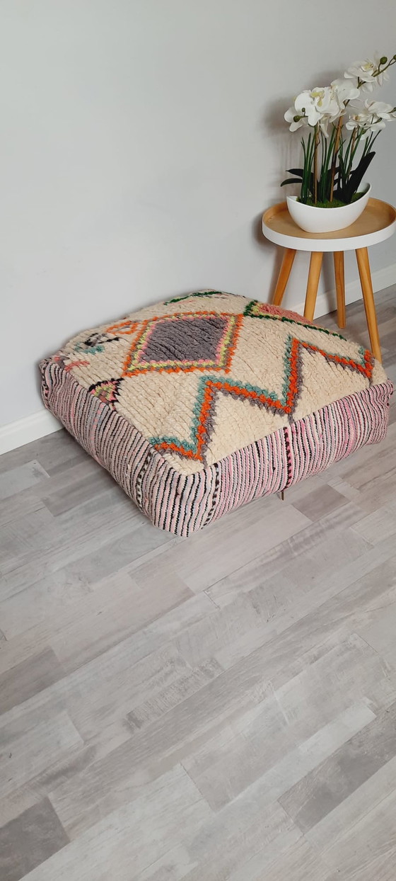 Image 1 of Vintage-Pouf, Sitzkissen aus Berberwolle