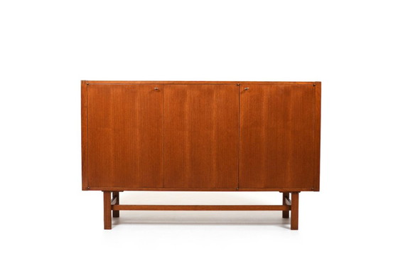 Image 1 of Feines dänisches minimalistisches Teakholz-Sideboard um 1960