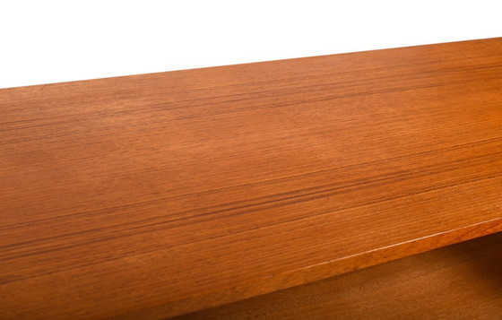 Image 1 of Feines dänisches minimalistisches Teakholz-Sideboard um 1960