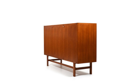 Image 1 of Feines dänisches minimalistisches Teakholz-Sideboard um 1960