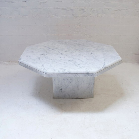Image 1 of Achteckiger Couchtisch aus Carrara-Marmor, 1970
