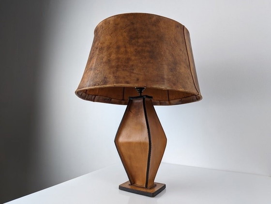 Image 1 of Tischlampe in Leder von Jacques Adnet 1940S