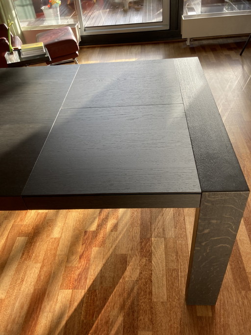 Extenso Esstisch in schwarzer Eiche