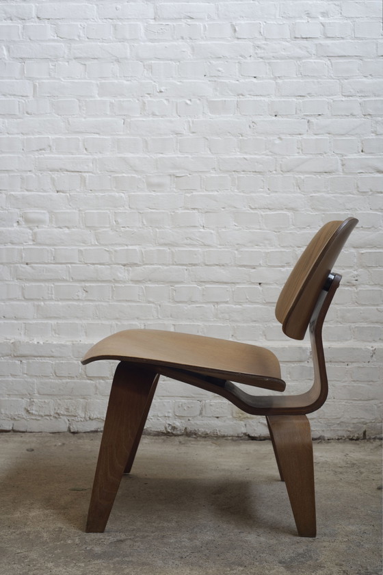 Image 1 of LCW Lounge Chair aus Esche, Charles & Ray Eames, früher Herman Miller