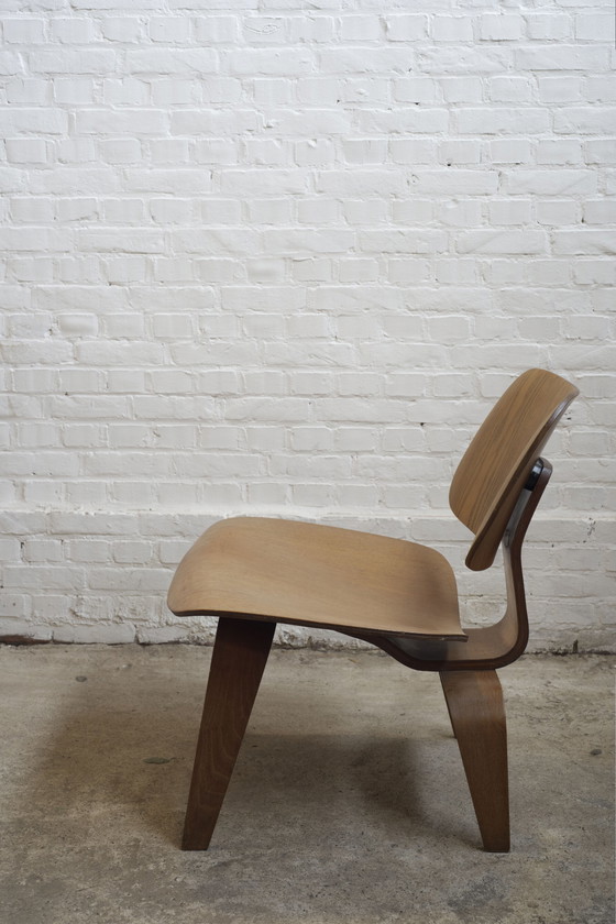 Image 1 of LCW Lounge Chair aus Esche, Charles & Ray Eames, früher Herman Miller