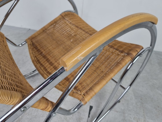 Image 1 of Vintage Schaukelstuhl aus Chrom und Korbgeflecht