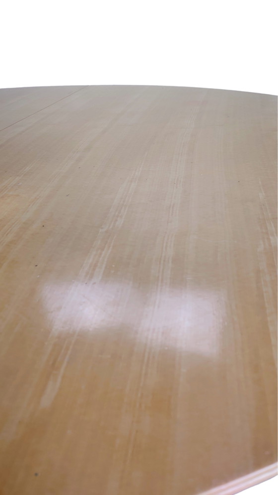 Image 1 of Brees neuer postmoderner Esstisch