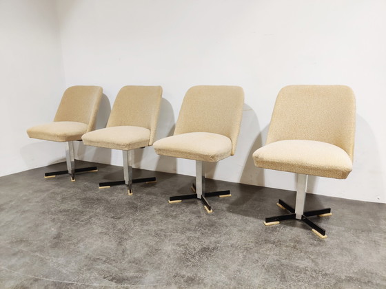 Image 1 of Set aus 4 Stoff-Schwenkstühlen aus der Mitte des Jahrhunderts, 1960er Jahre