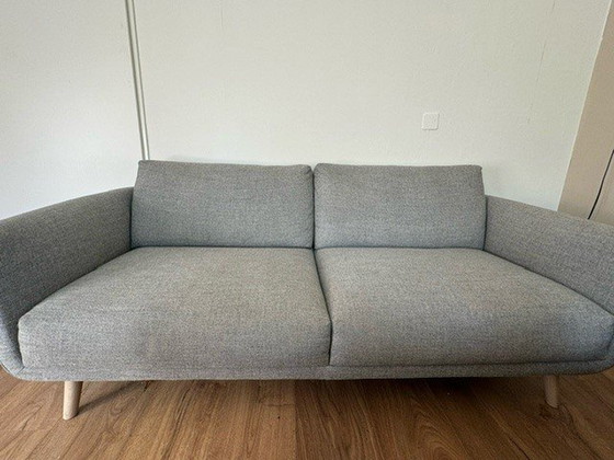 Image 1 of Design On Stock Byen 2,5-Sitzer Sofa Milton + Fußhocker