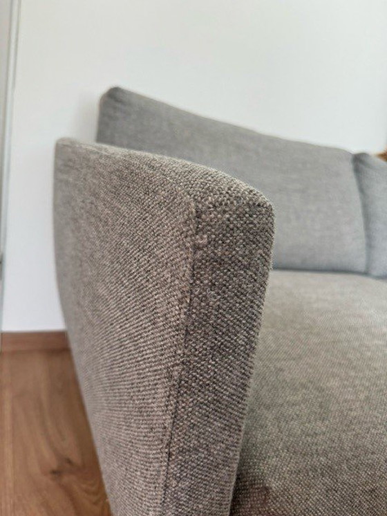 Image 1 of Design On Stock Byen 2,5-Sitzer Sofa Milton + Fußhocker