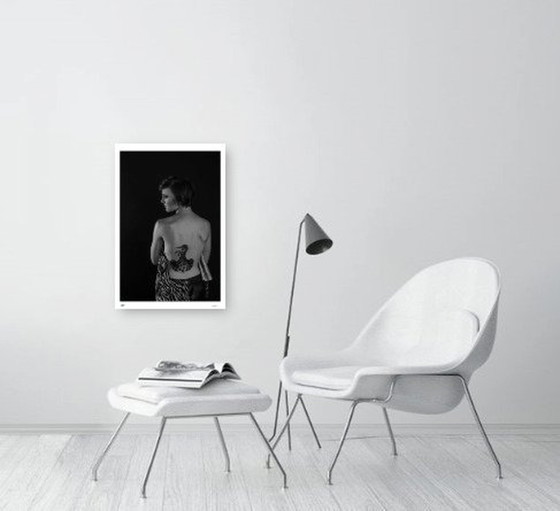 Image 1 of Igor Zeiger. Eisen. Das Farnese-Mädchen.