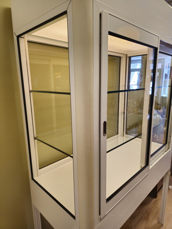 Image 1 of Vintage Vitrine Arztschrank Medizinschrank Vitrine B