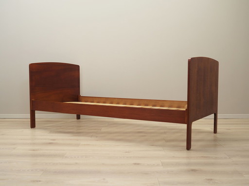 Teakholzbett, Dänisches Design, 1960er Jahre, Designer: Sigfred Omann, Manufaktur: Ølholm Møbelfabrik