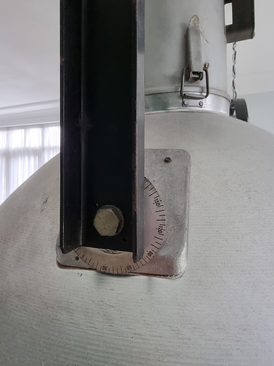 Image 1 of Große einzigartige industrielle Pendelleuchten