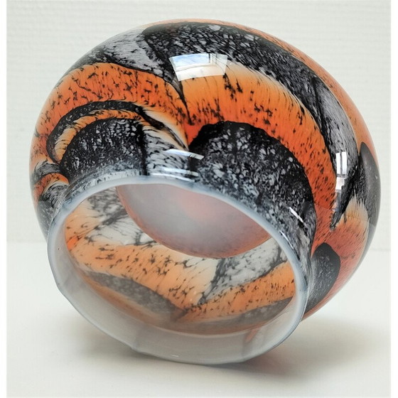 Image 1 of Vintage-Taschentischplatte aus orangefarbenem und schwarzem Opalglas von Carlo Moretti, 1970