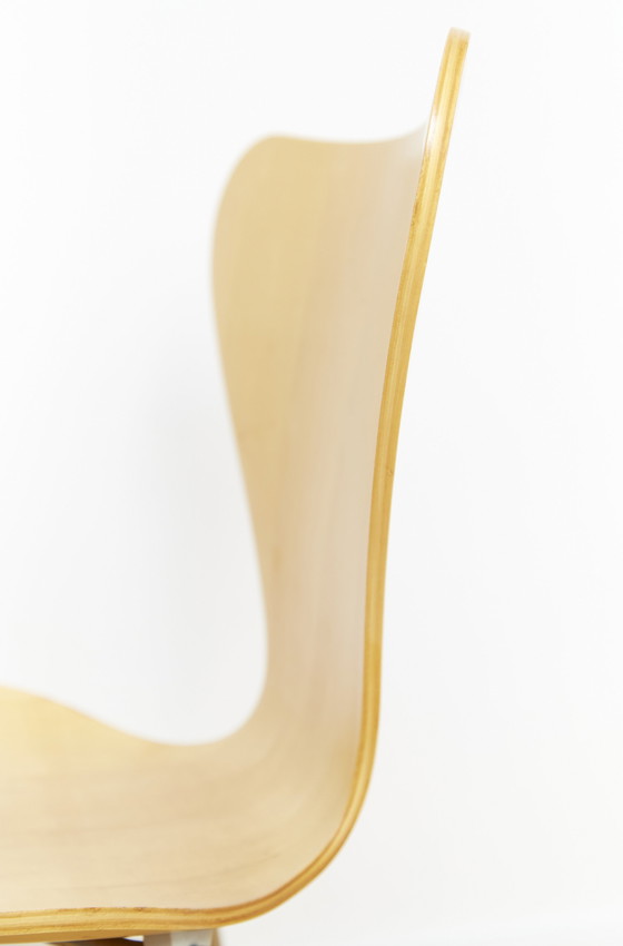Image 1 of Arne Jacobsen Stuhl 3107 For Fritz Hansen