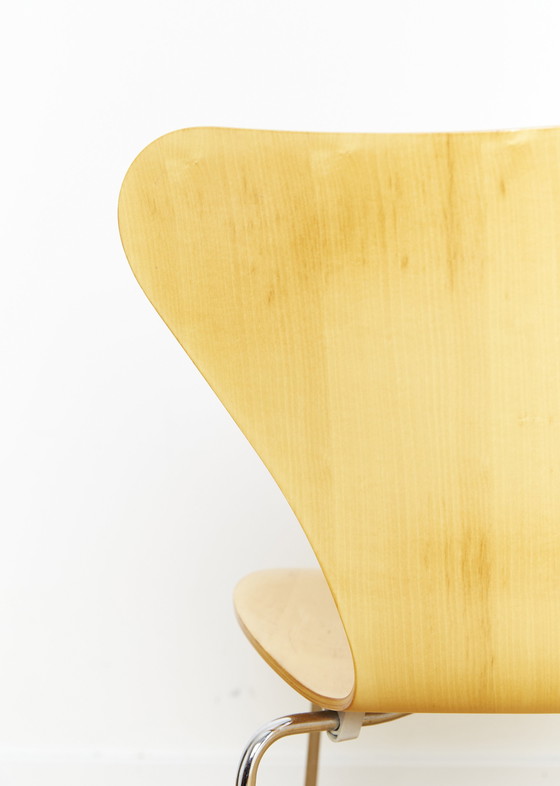Image 1 of Arne Jacobsen Stuhl 3107 For Fritz Hansen