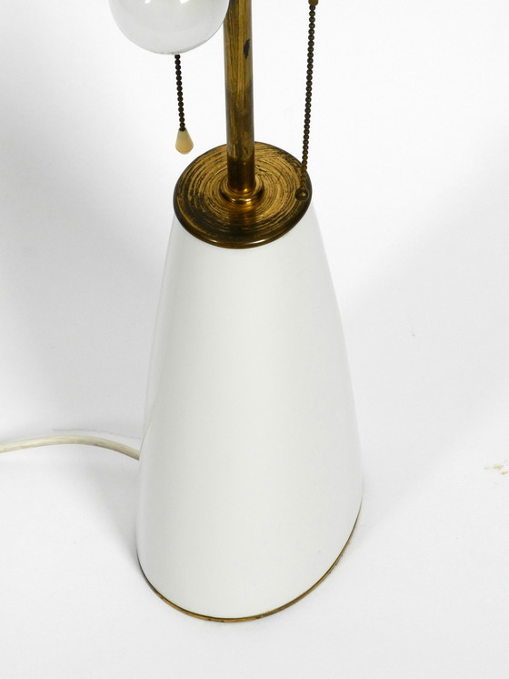 Image 1 of Große Tischlampe von KPM aus den 1960er Jahren aus Porzellan und plissiertem Seidenlampenschirm mit buntem Blumenmuster