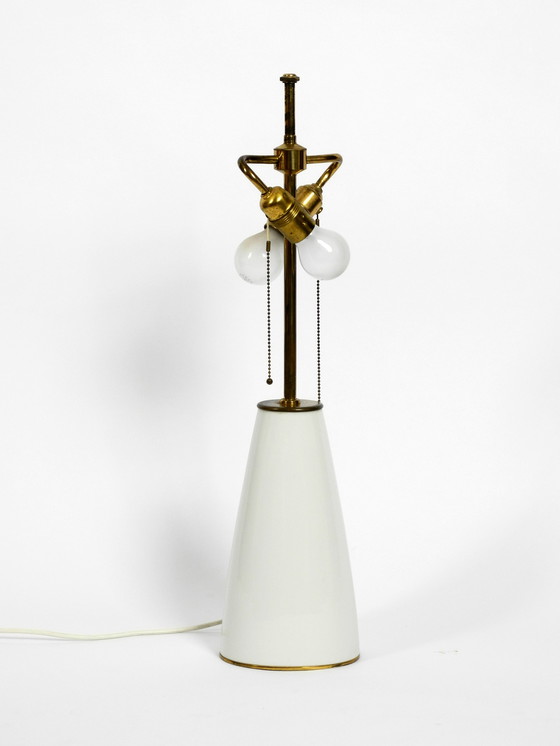 Image 1 of Große Tischlampe von KPM aus den 1960er Jahren aus Porzellan und plissiertem Seidenlampenschirm mit buntem Blumenmuster