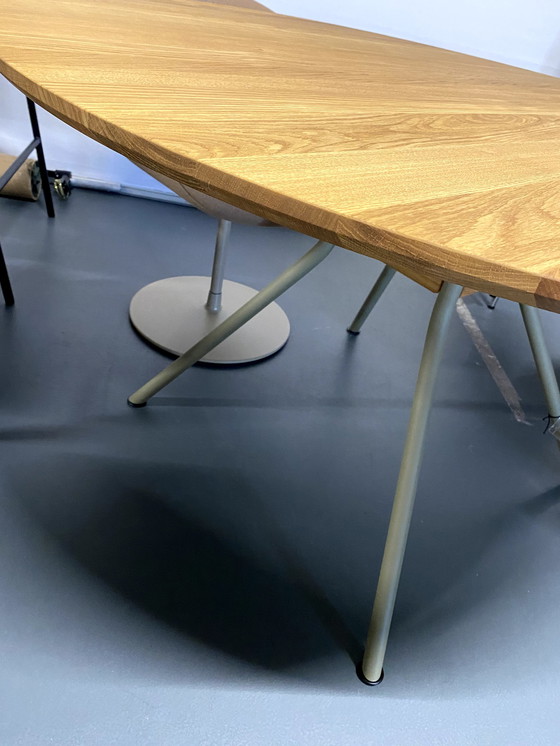 Image 1 of Artifort Beso Tisch