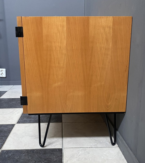 Image 1 of Niedriger Schrank aus blondem Holz 1970S