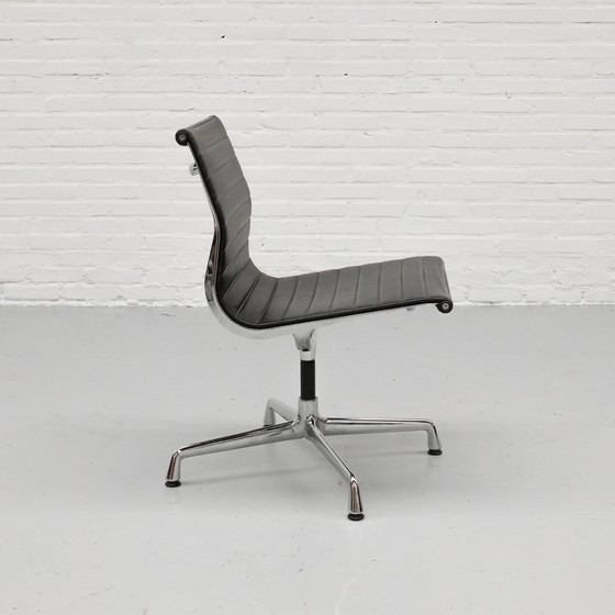 Image 1 of Eames Ea 106 Drehstuhl Vitra Satz von 4