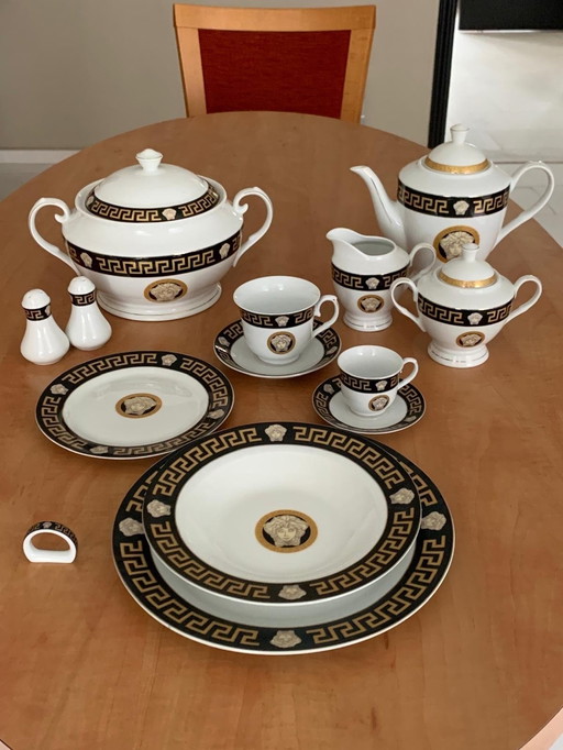 Versace Da Vinci 24 Karat 42-teiliges Tafelservice aus Porzellan in Spitzenform
