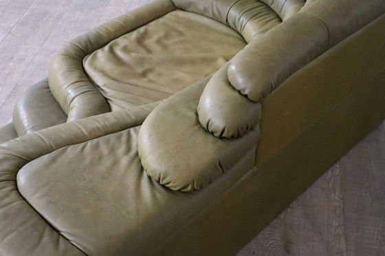 Image 1 of Ubald Klug Ds-1025 Terrazza Sofa In Olive Grün Leder Für De Sede, Schweiz 1970S