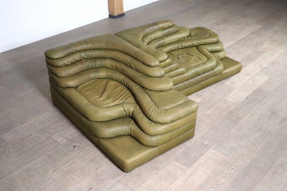 Image 1 of Ubald Klug Ds-1025 Terrazza Sofa In Olive Grün Leder Für De Sede, Schweiz 1970S