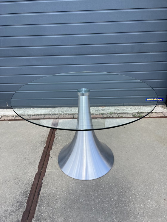 Image 1 of Moderner Designtisch