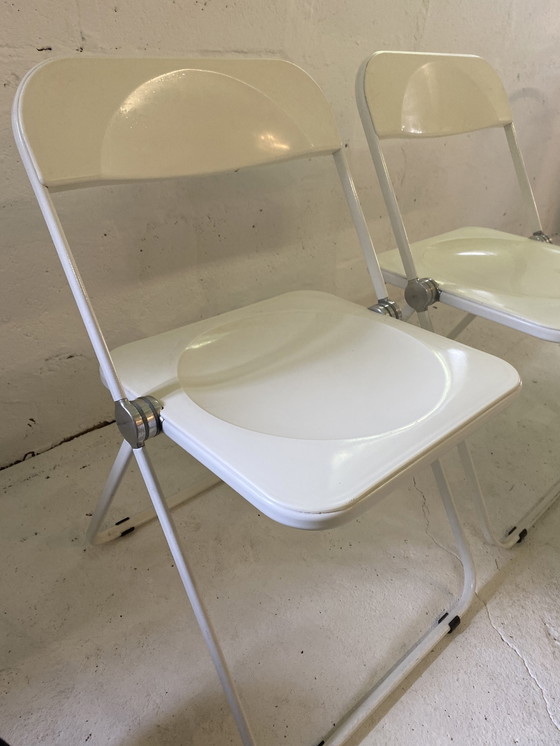 Image 1 of 2x Giancarlo Piretti 'Plia' Stoelen
