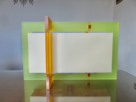 Image 1 of Sehr große Plexiglas-Lampe, 80er 90er Jahre