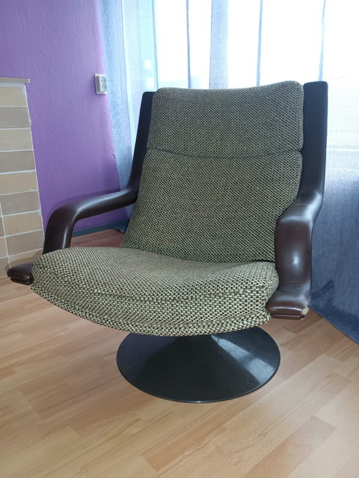 Artifort Sessel F140 Geoffrey Harcourt