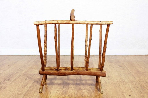 Brutalistischer Zeitschriftenständer aus den 1950er Jahren