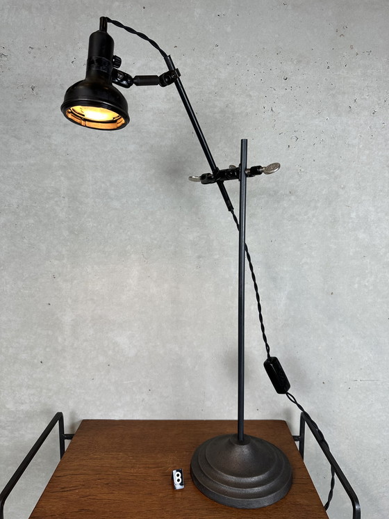 Image 1 of 20x industrielle Singer-Lampen - Bakelit