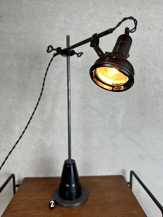 Image 1 of 20x industrielle Singer-Lampen - Bakelit