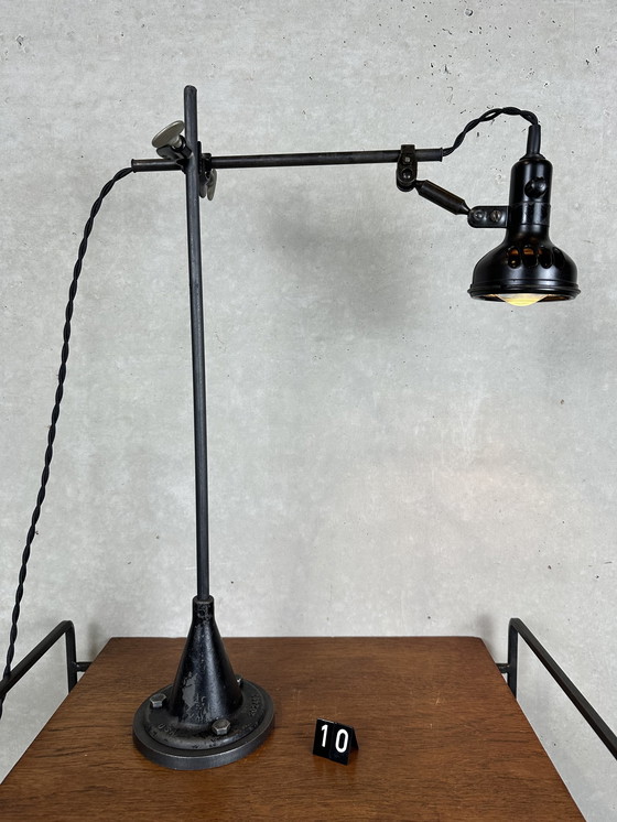 Image 1 of 20x industrielle Singer-Lampen - Bakelit