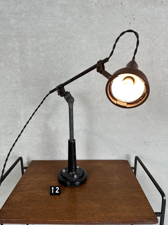 Image 1 of 20x industrielle Singer-Lampen - Bakelit