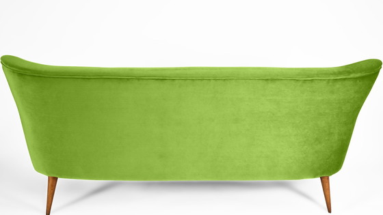 Image 1 of Spektakuläres Dreisitzer-Samtsofa, 60er Jahre, Pistazie, vollständig restauriert
