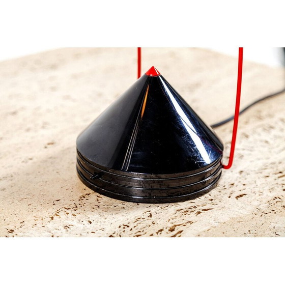 Image 1 of Italienische Tischlampe im Memphis-Stil, rot und schwarz