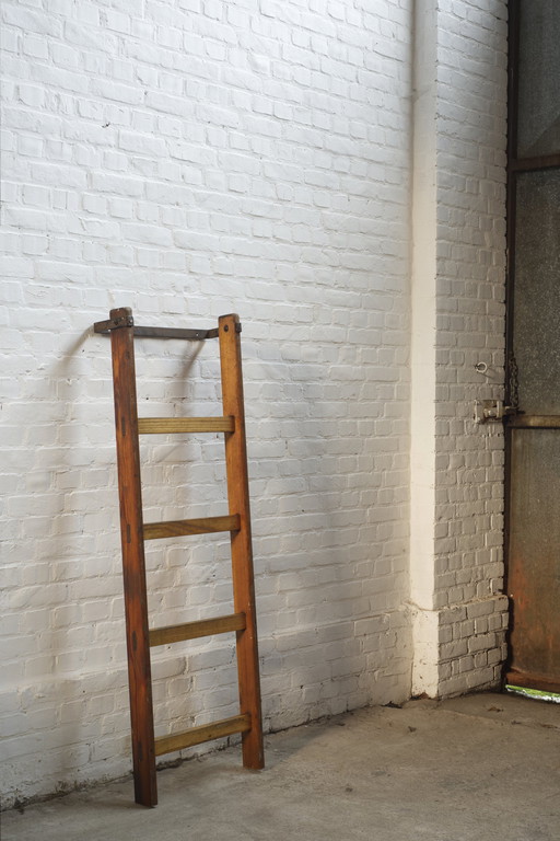 Vintage Kiefer Klettergerüst