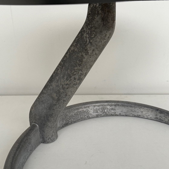 Image 1 of Runder Salon oder Beistelltisch