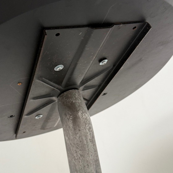 Image 1 of Runder Salon oder Beistelltisch