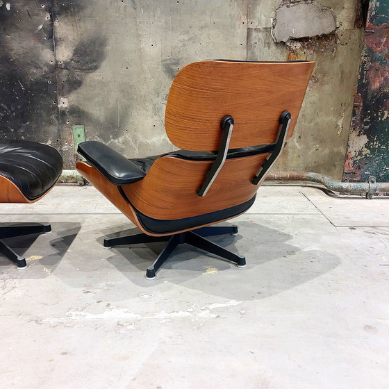 Image 1 of Früher 1960er Eames Lounge Chair und Ottoman Herman Miller Vitra