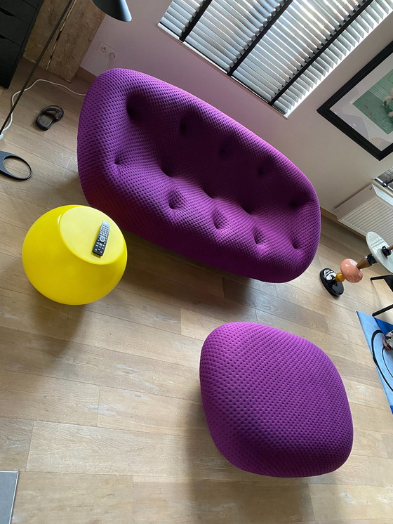 Image 1 of Ploum 2-Sitzer + Pouf Ligne Roset