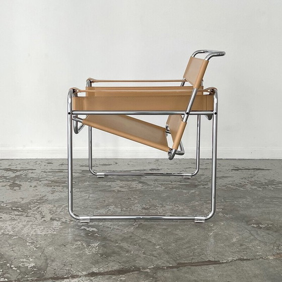 Image 1 of Alter Wassily-Sessel aus Chromstahl von Marcel Breuer für Gavina, Italien 1960