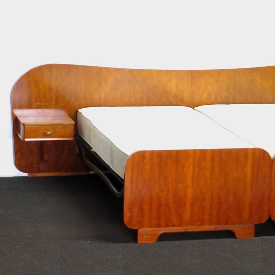 Image 1 of Bett im Mid Century Design mit Nachttischen