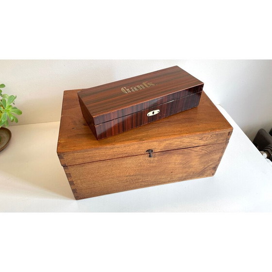 Image 1 of Paar alte Handschuh- und Schwalbenschwanzkisten aus Holz