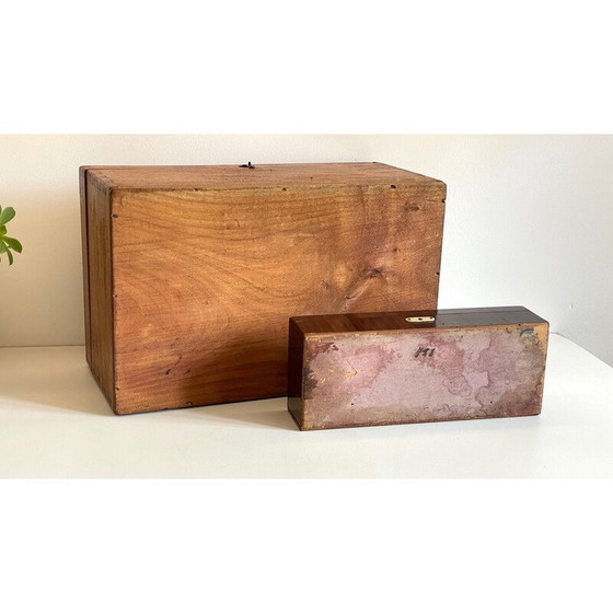 Image 1 of Paar alte Handschuh- und Schwalbenschwanzkisten aus Holz