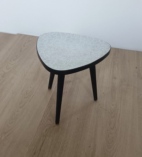 Image 1 of Pflanztisch in Dreiecksform